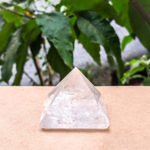 Pirâmide Cristal De Quartzo 168G