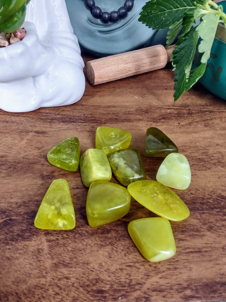 Pedra Jade Pequena Rolada - Kit 100g