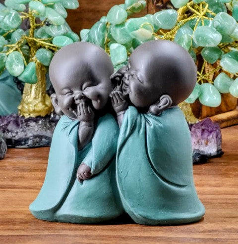 Baby Buda - Dupla conversando - Verde Escuro - Astral zen